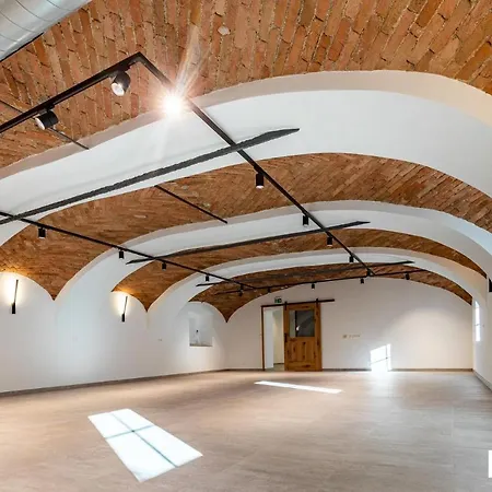 Apart-hotel Lichti's & Aspang Markt